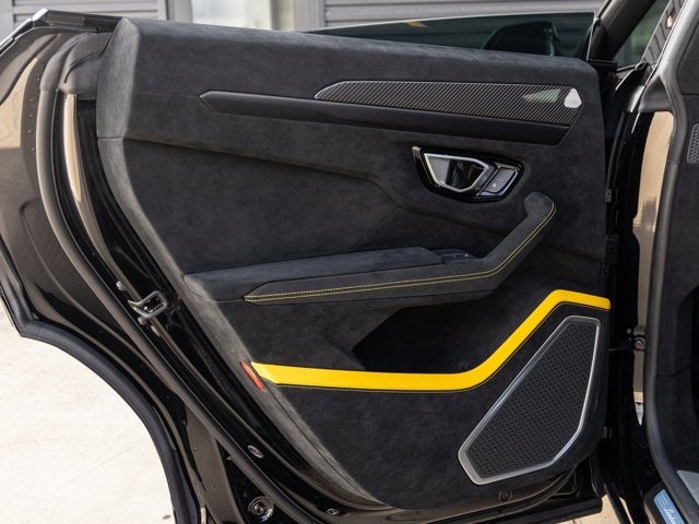 2024 Lamborghini Urus Performante