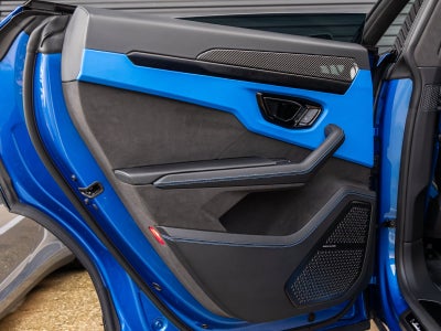 2025 Lamborghini Urus SE
