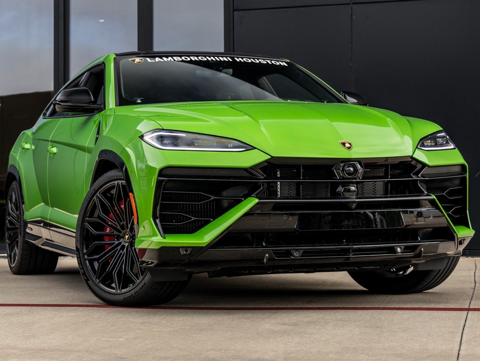 2025 Lamborghini Urus SE