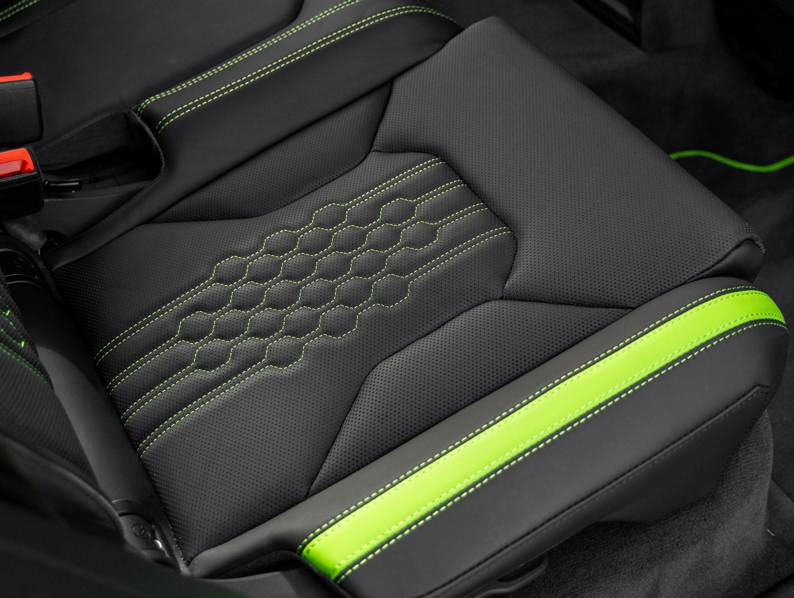 2025 Lamborghini Urus SE