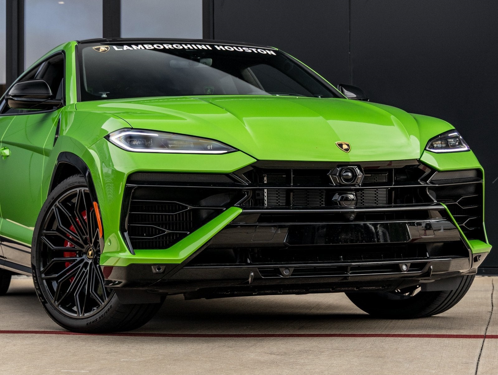 2025 Lamborghini Urus SE