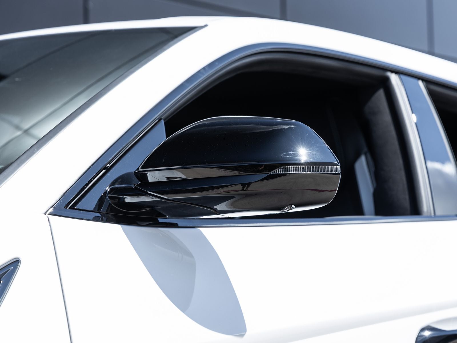 2025 Lamborghini Urus SE