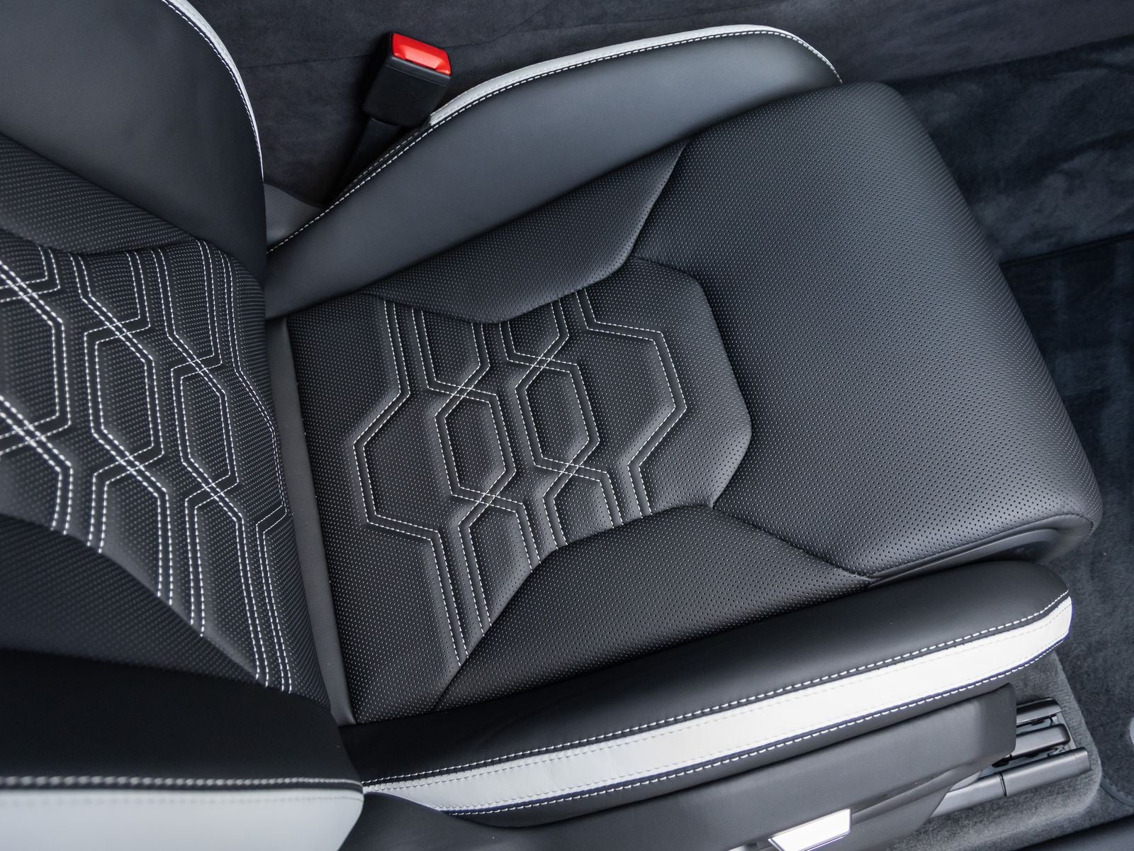 2025 Lamborghini Urus SE