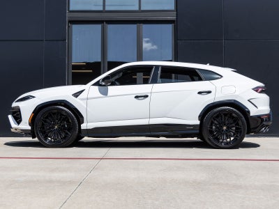 2025 Lamborghini Urus SE
