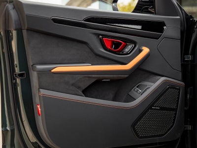 2025 Lamborghini Urus SE