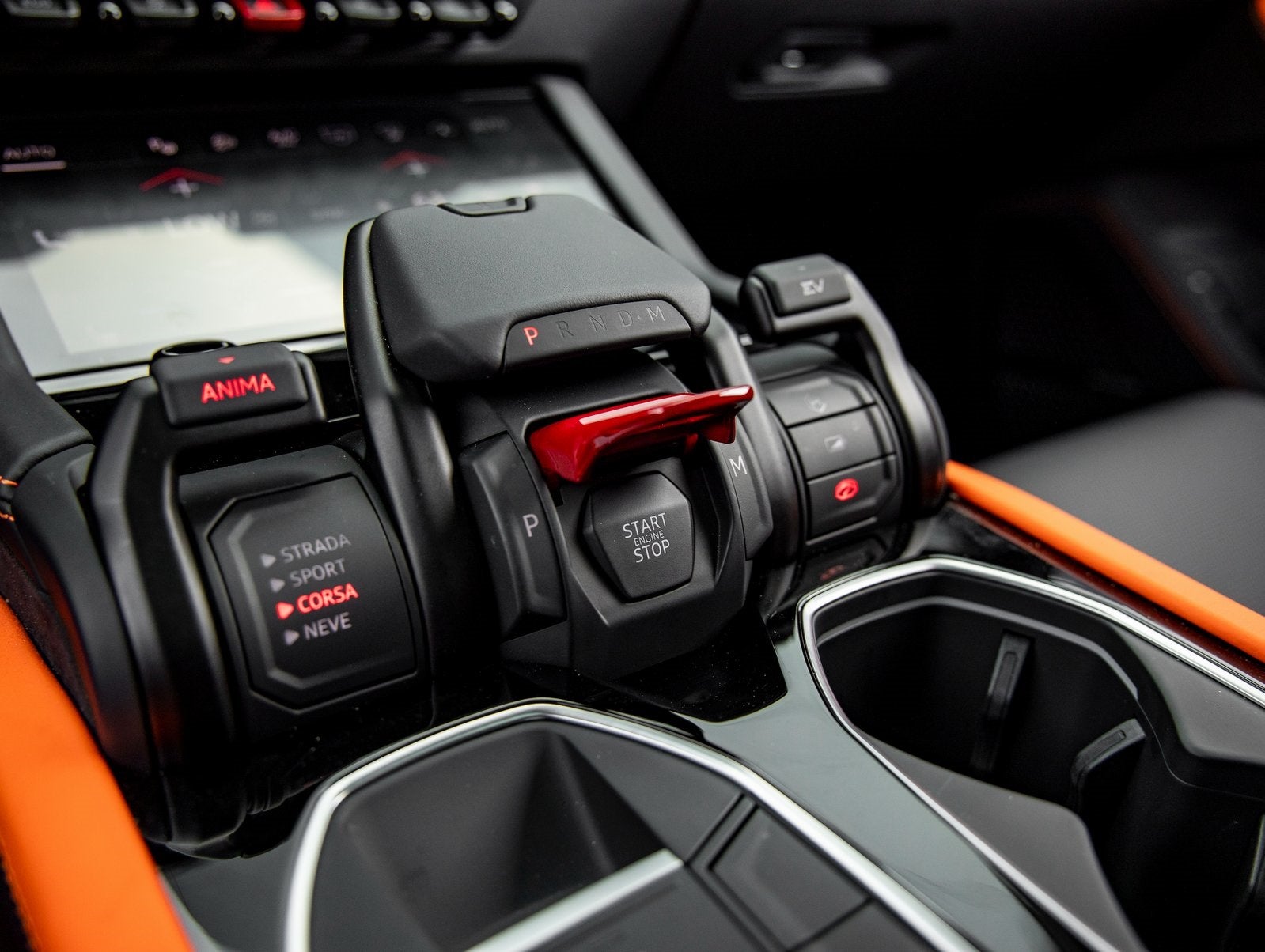 2025 Lamborghini Urus SE