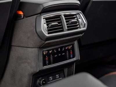 2025 Lamborghini Urus SE