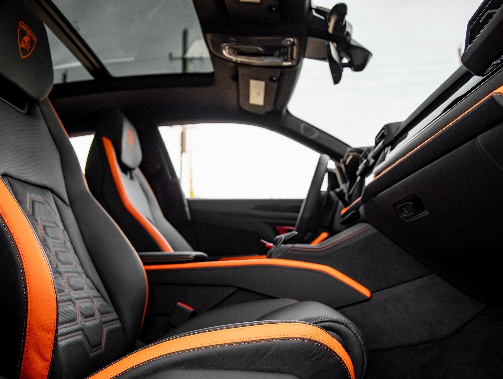 2025 Lamborghini Urus SE