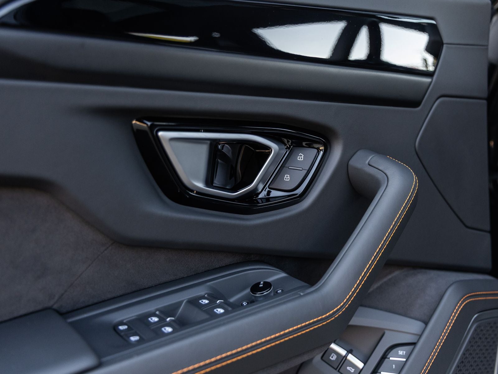 2026 Lamborghini Urus SE