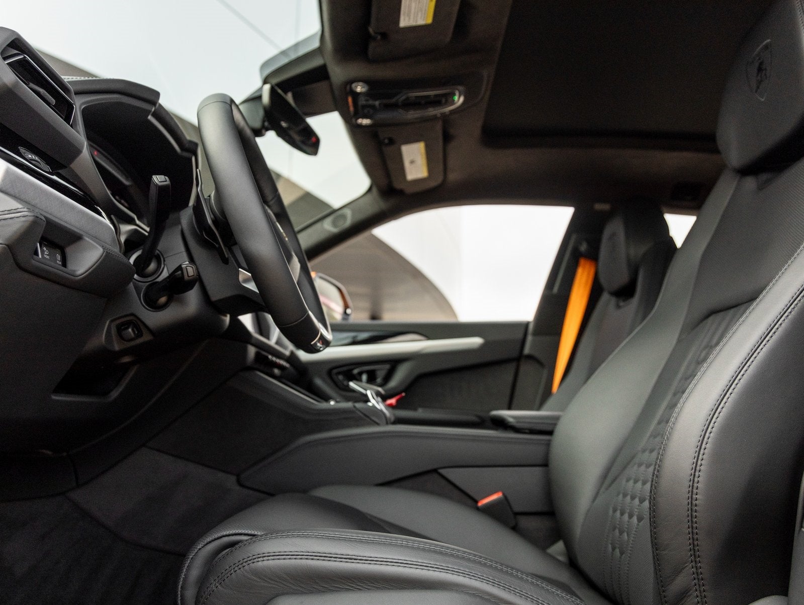 2025 Lamborghini Urus SE