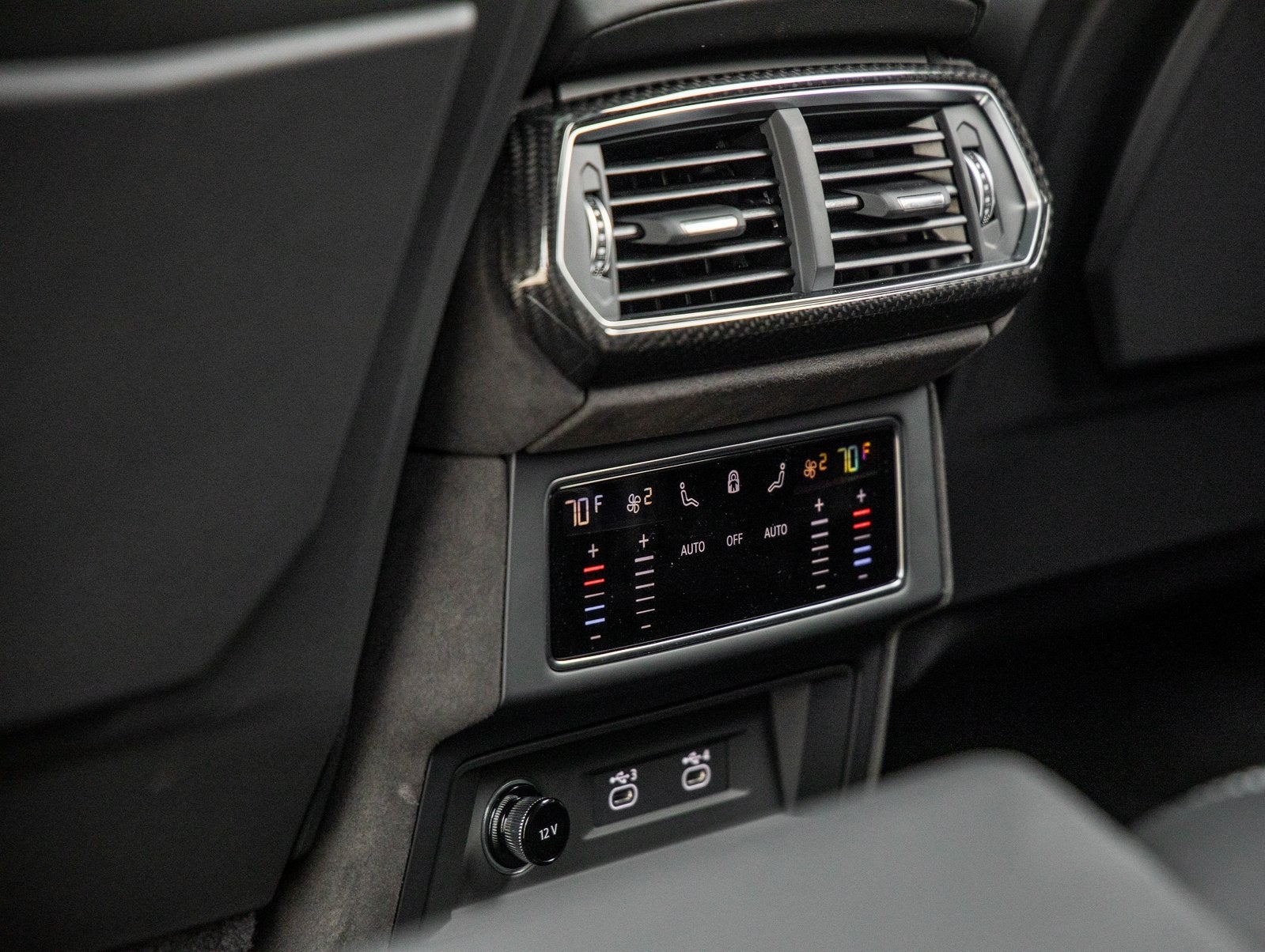 2025 Lamborghini Urus SE