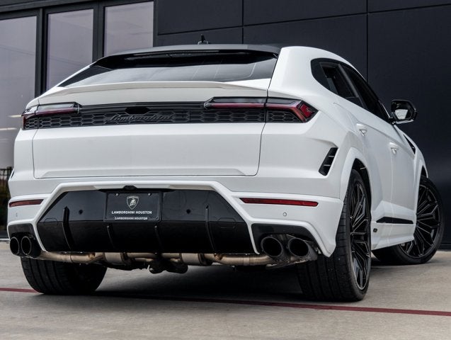 2025 Lamborghini Urus SE