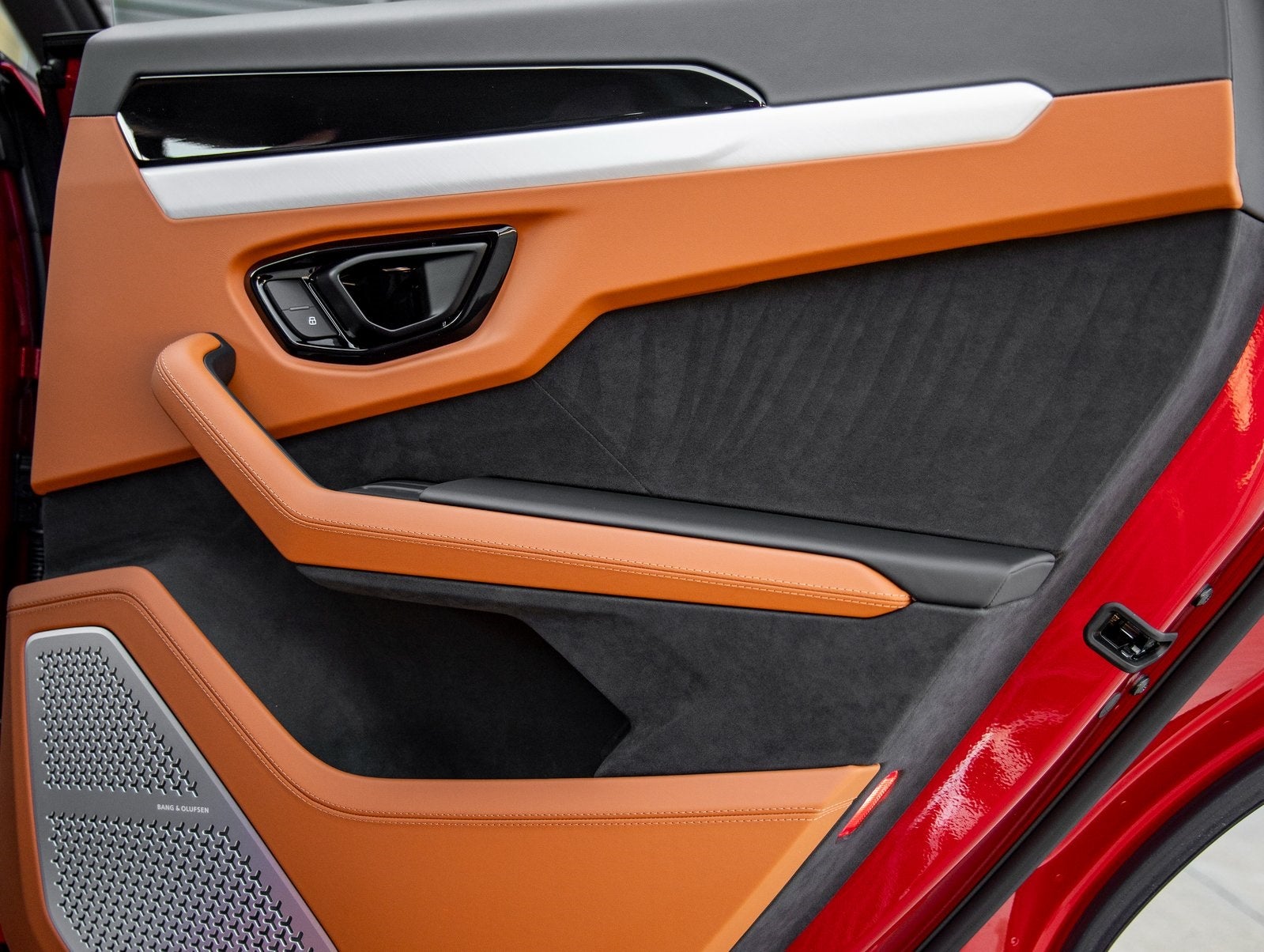 2026 Lamborghini Urus SE