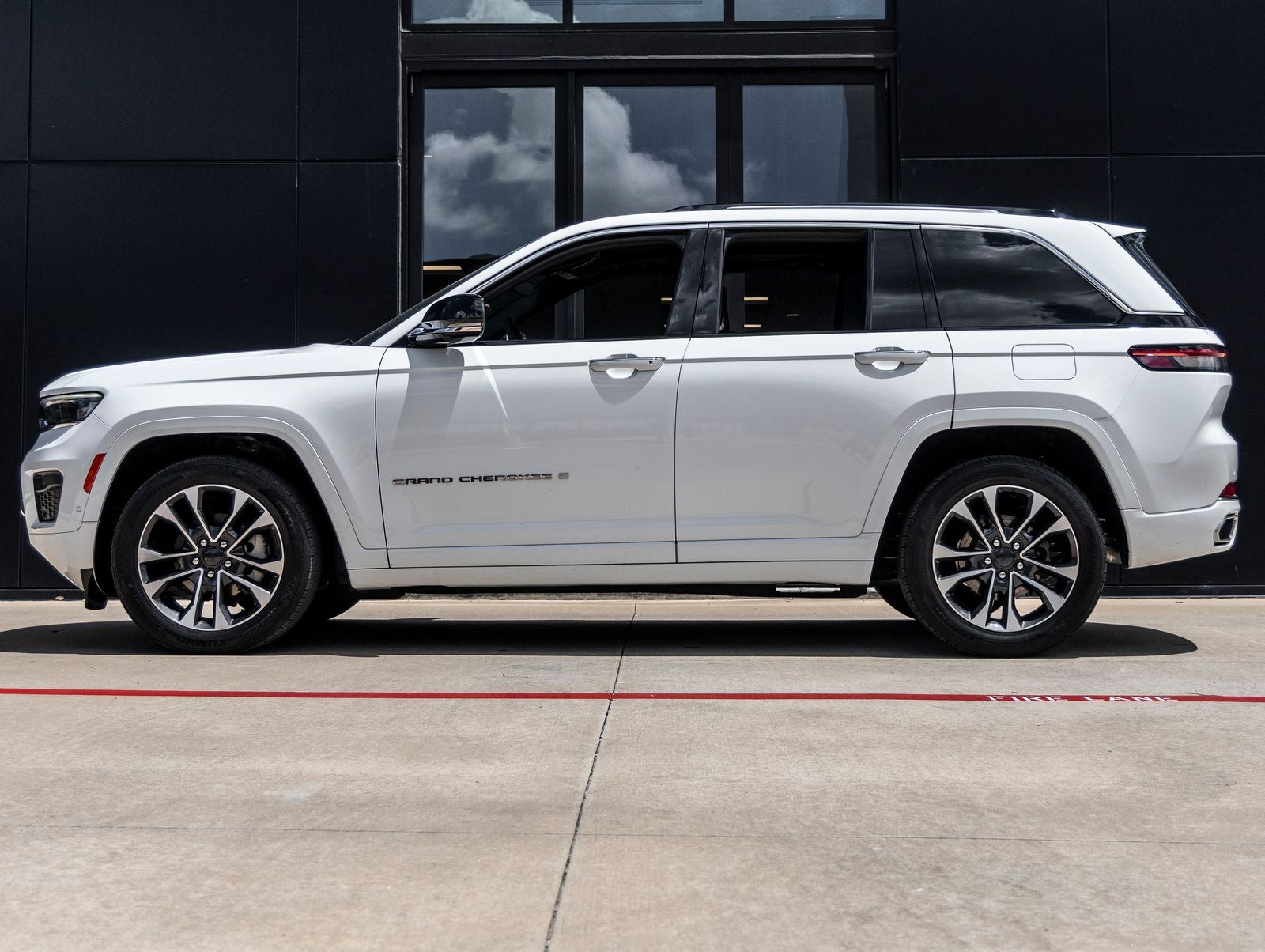 2022 Jeep Grand Cherokee Overland