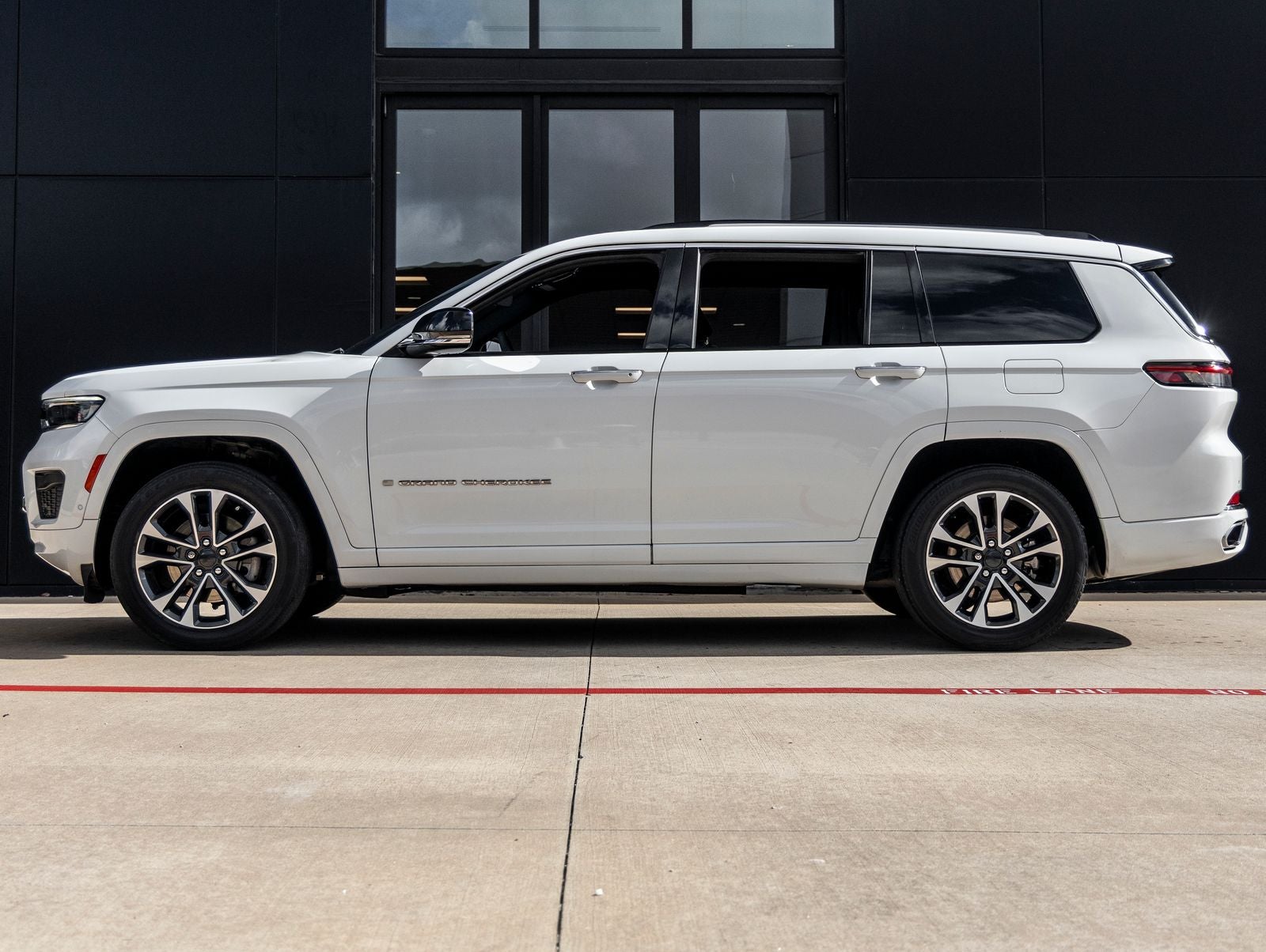 2023 Jeep Grand Cherokee L Overland