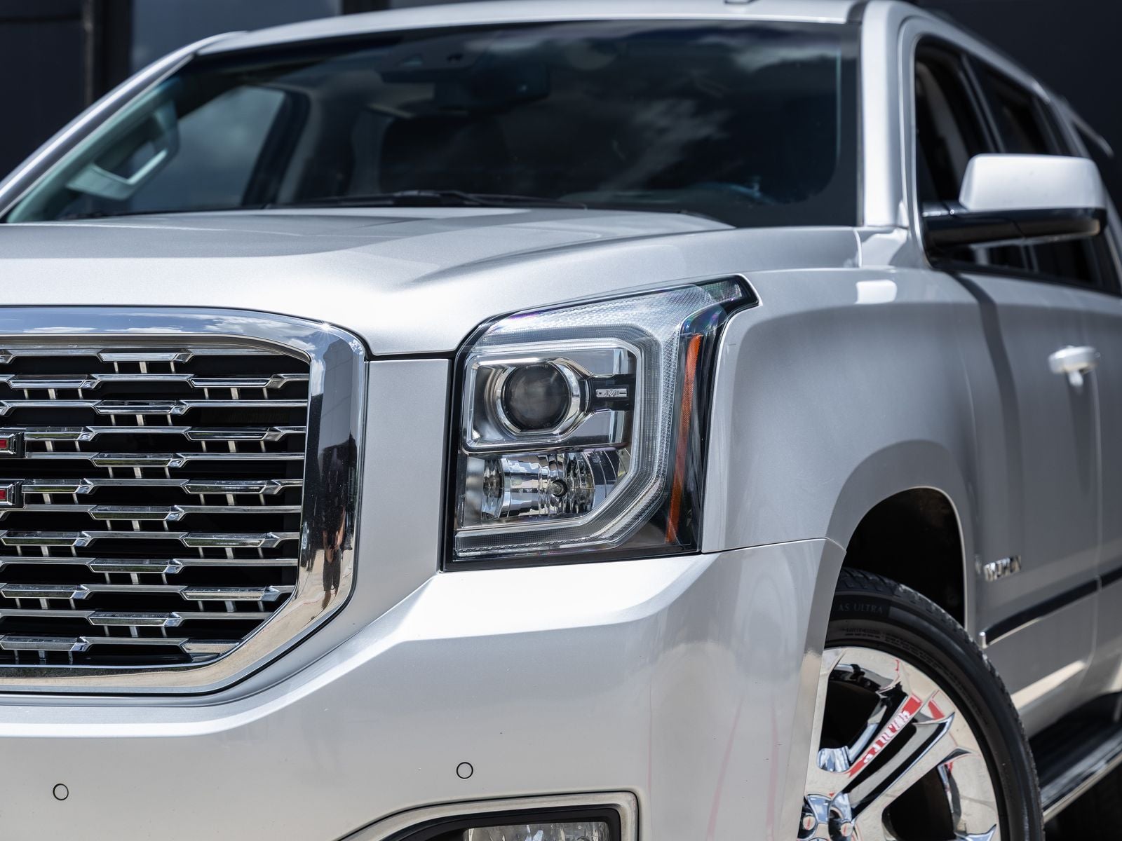 2019 GMC Yukon SLT
