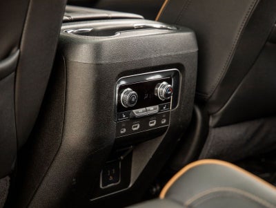 2024 GMC Yukon XL AT4