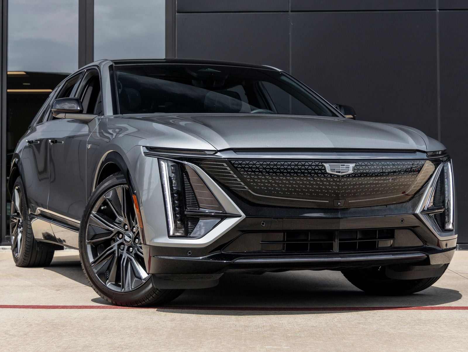 2024 Cadillac LYRIQ Sport