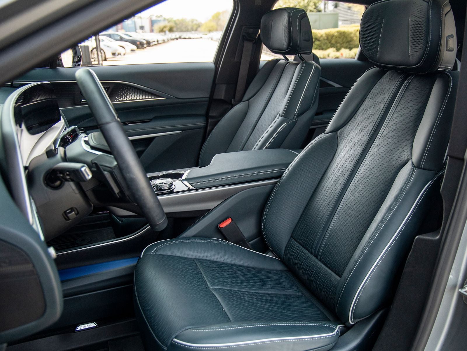 2024 Cadillac LYRIQ Sport