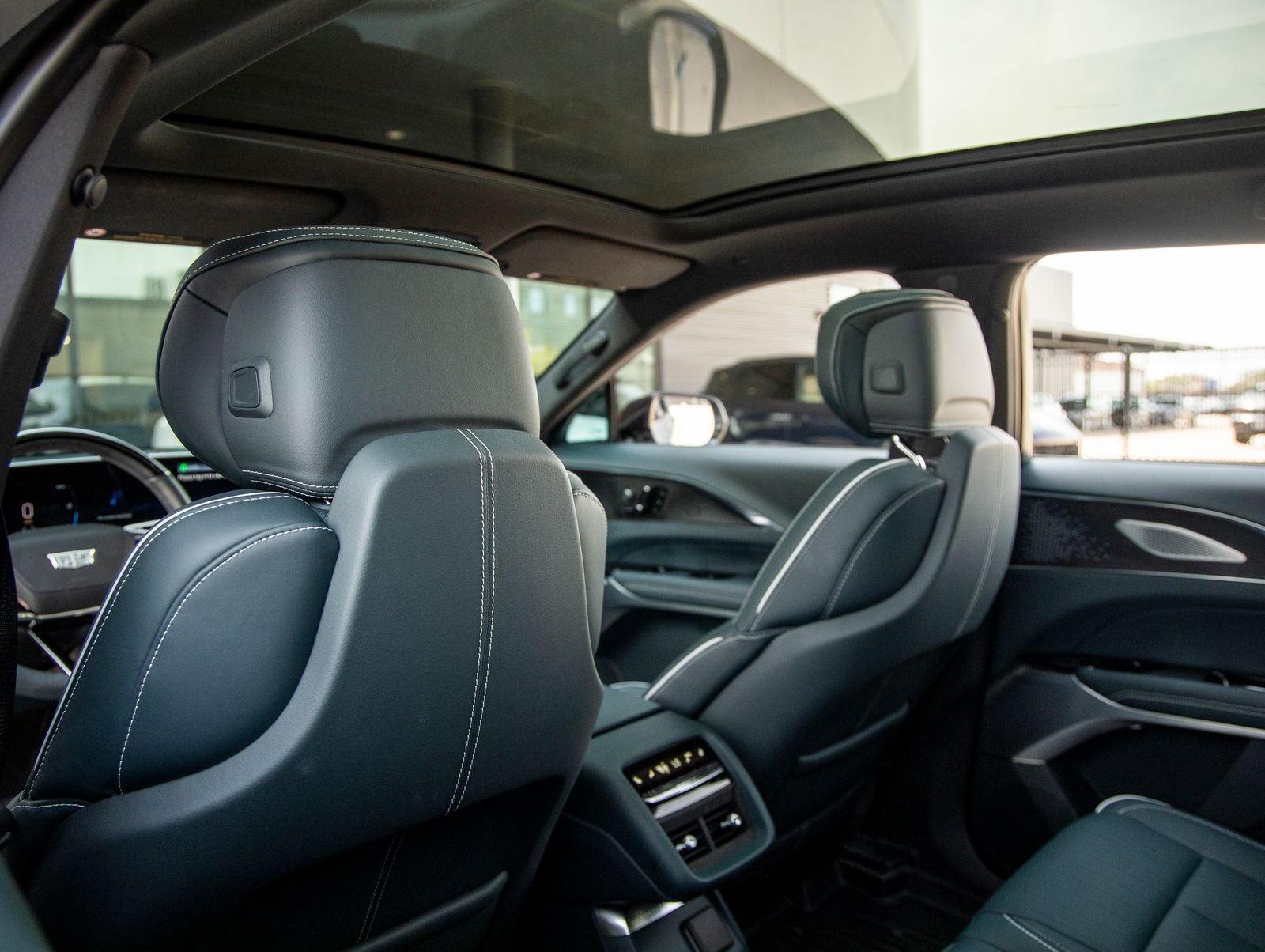 2024 Cadillac LYRIQ Sport