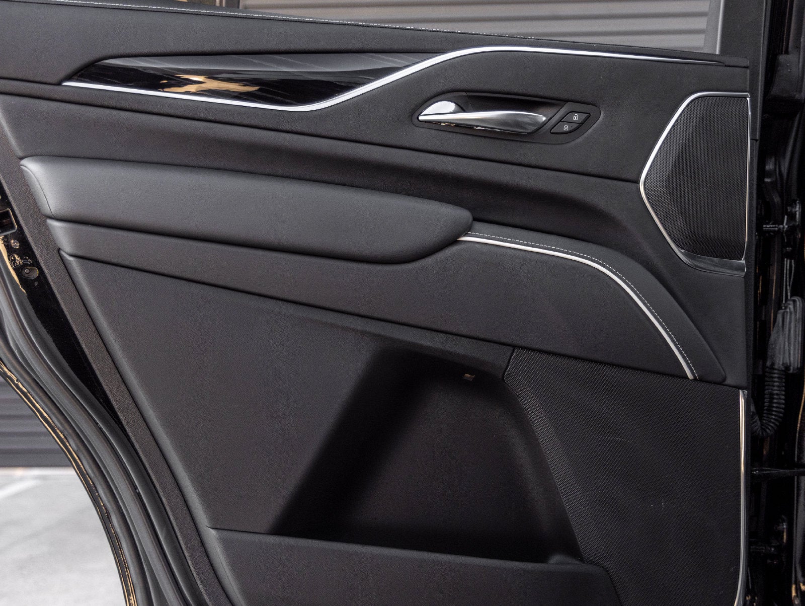 2022 Cadillac Escalade Sport