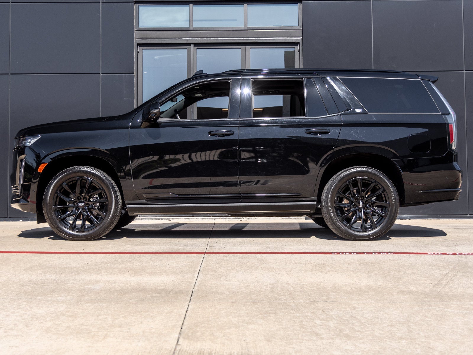2022 Cadillac Escalade Sport