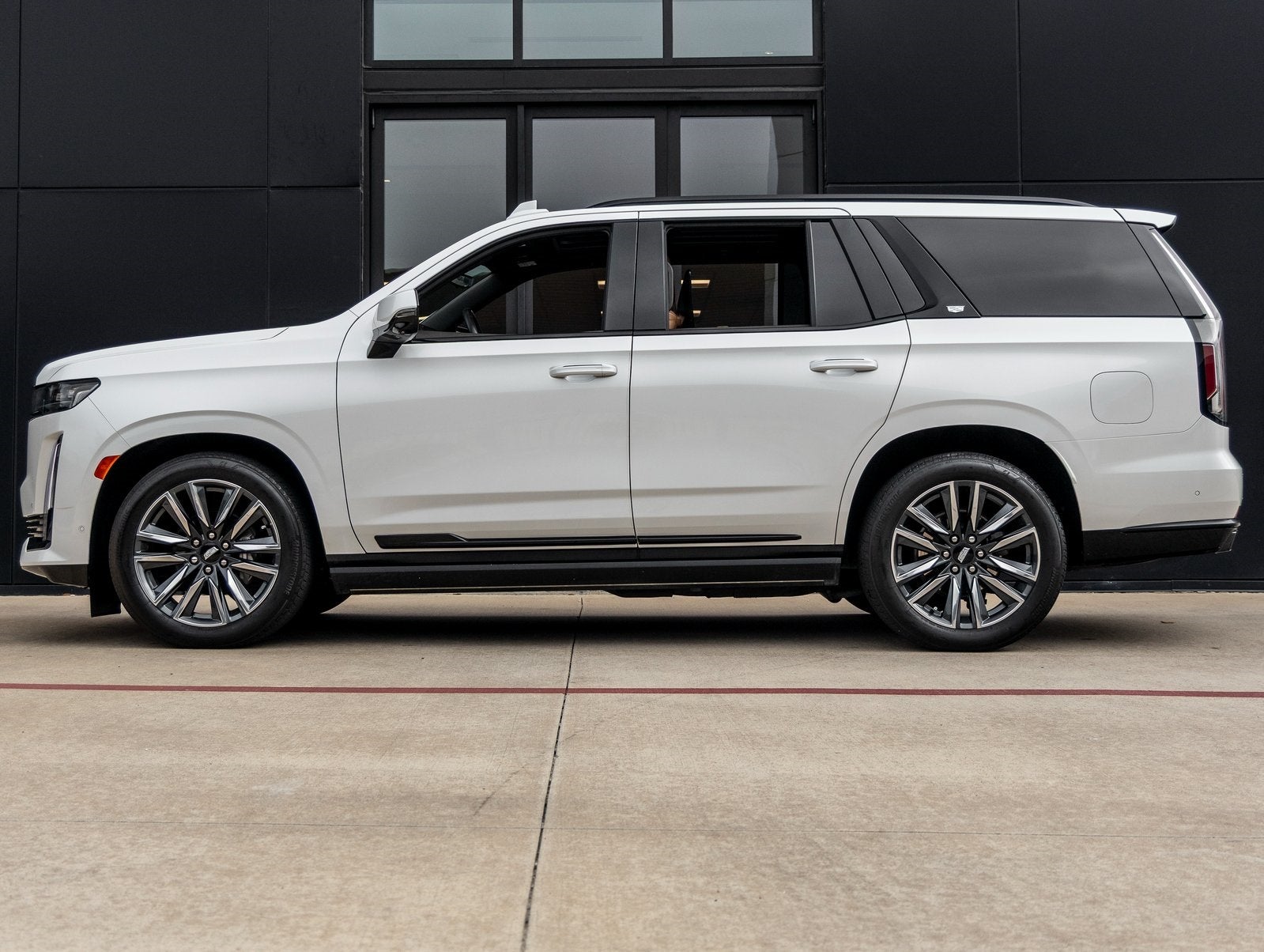 2024 Cadillac Escalade Sport