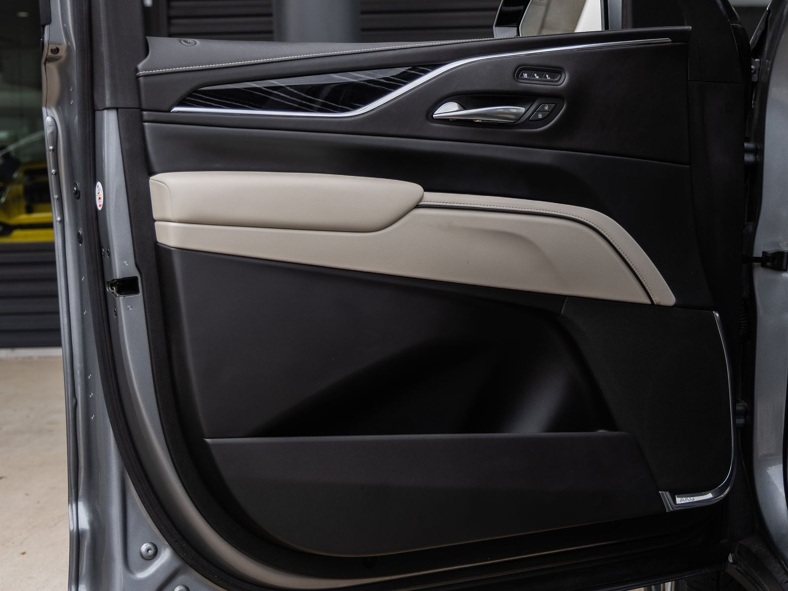 2022 Cadillac Escalade ESV Sport