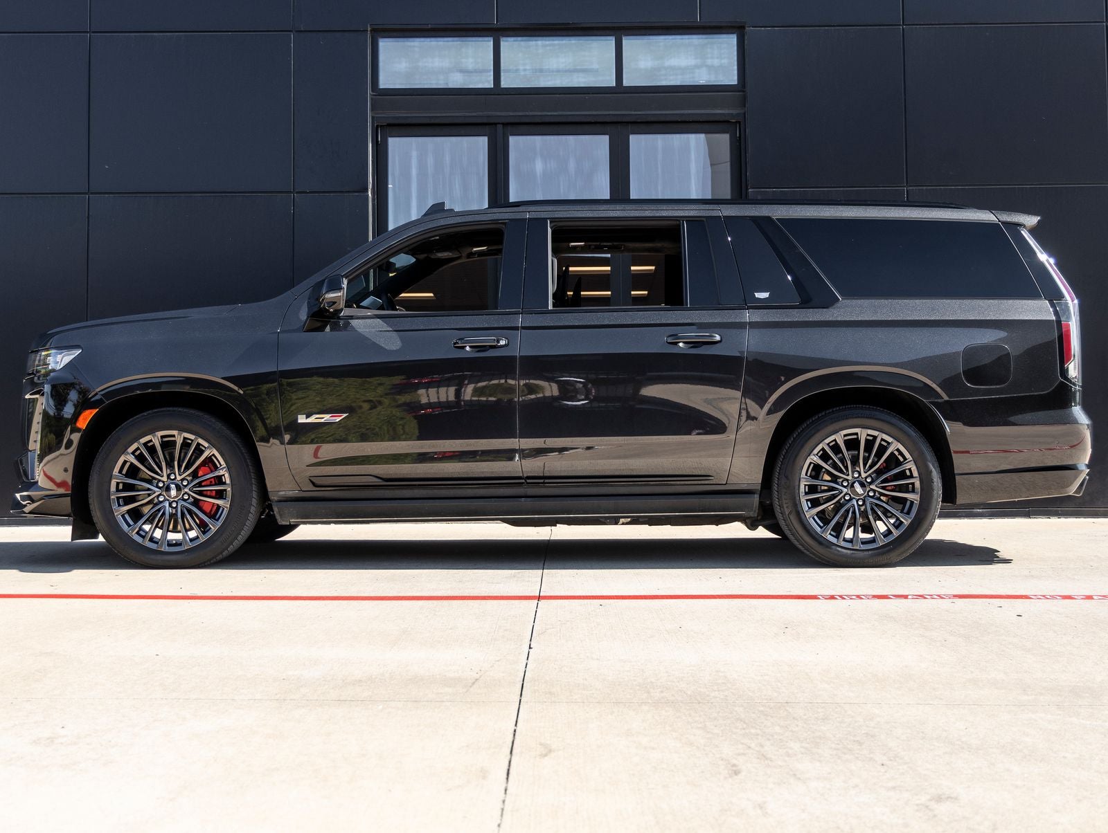 2024 Cadillac Escalade ESV V-Series