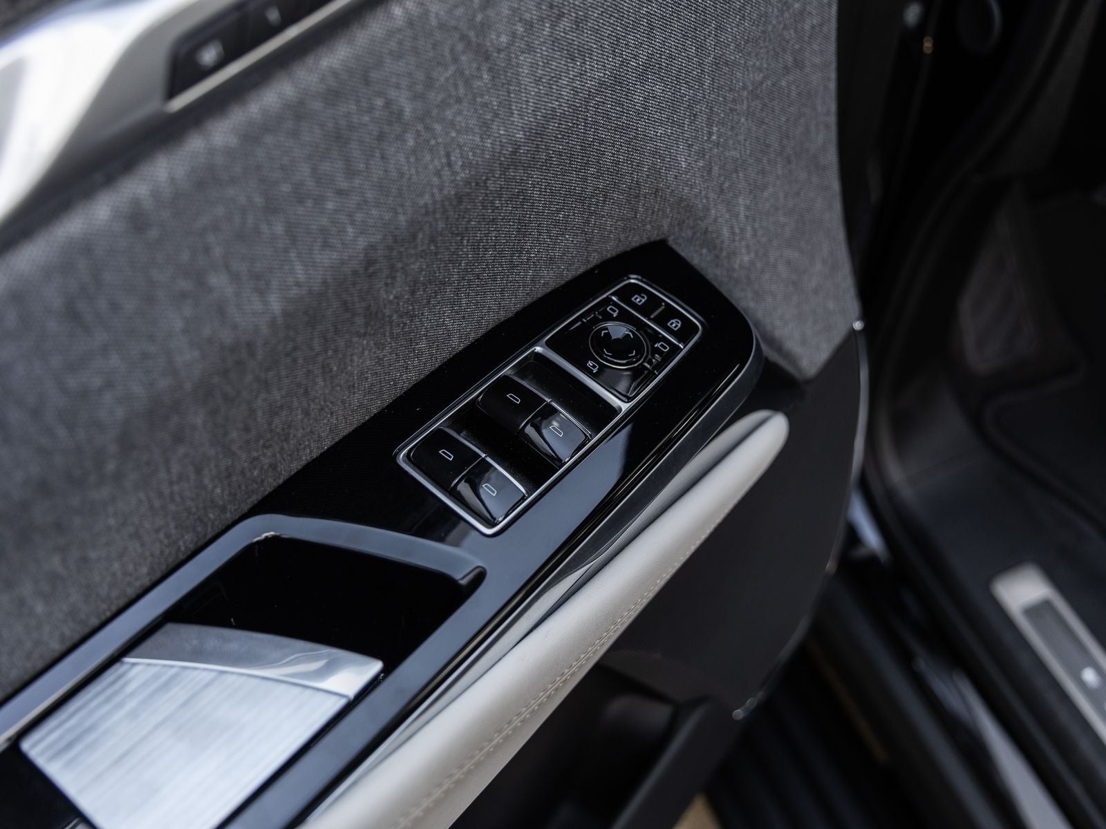 2025 Cadillac Escalade ESV V-Series