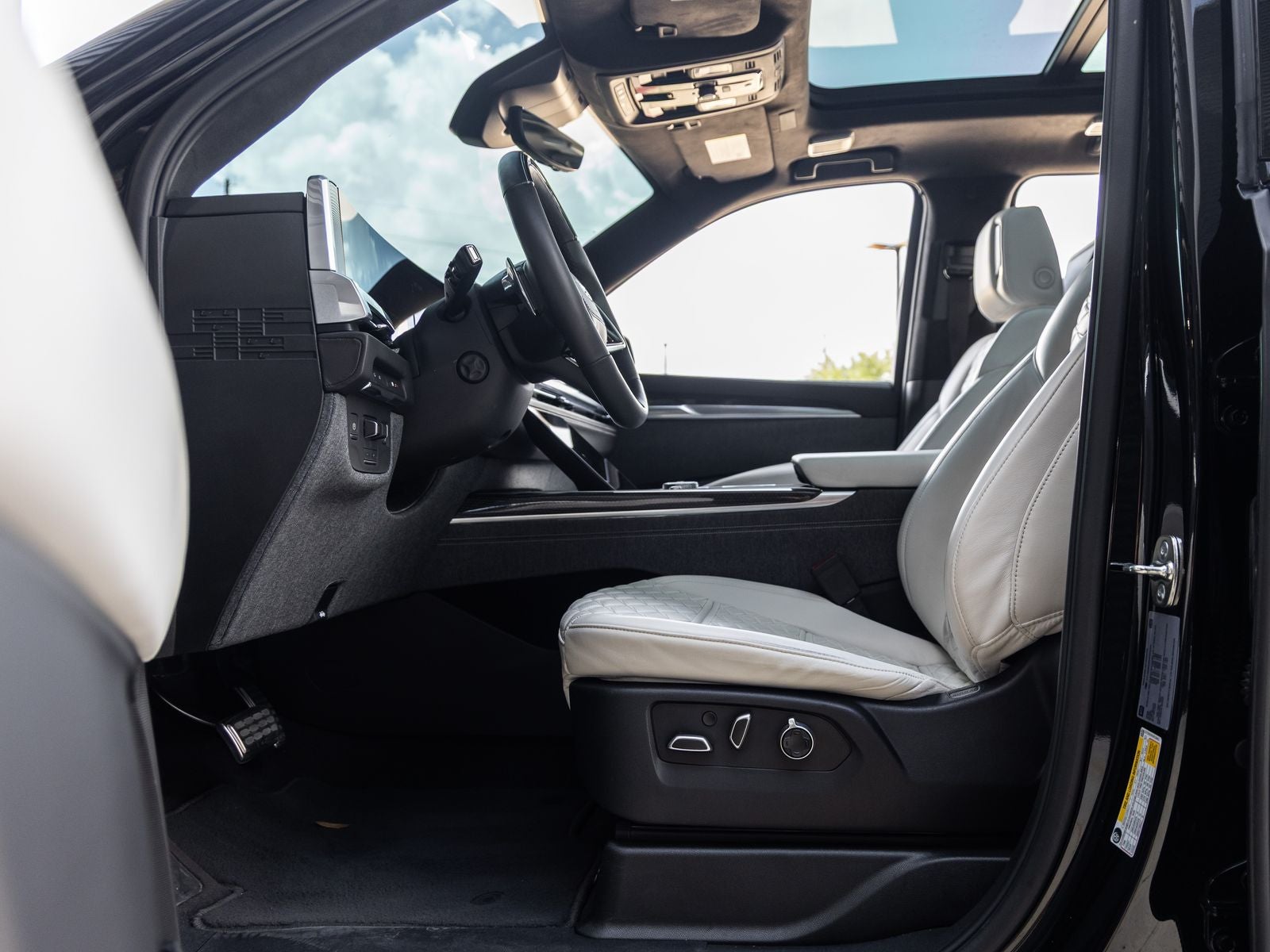 2025 Cadillac Escalade ESV V-Series
