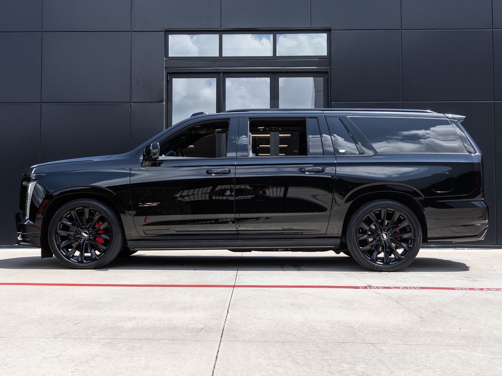 2025 Cadillac Escalade ESV V-Series