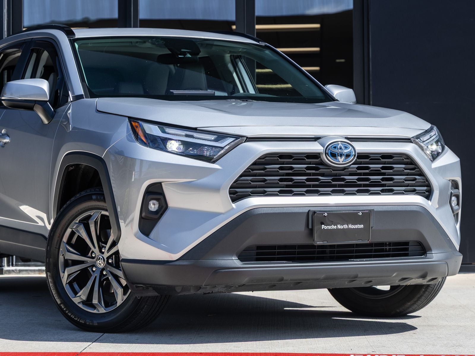 2023 Toyota RAV4 Hybrid XLE Premium