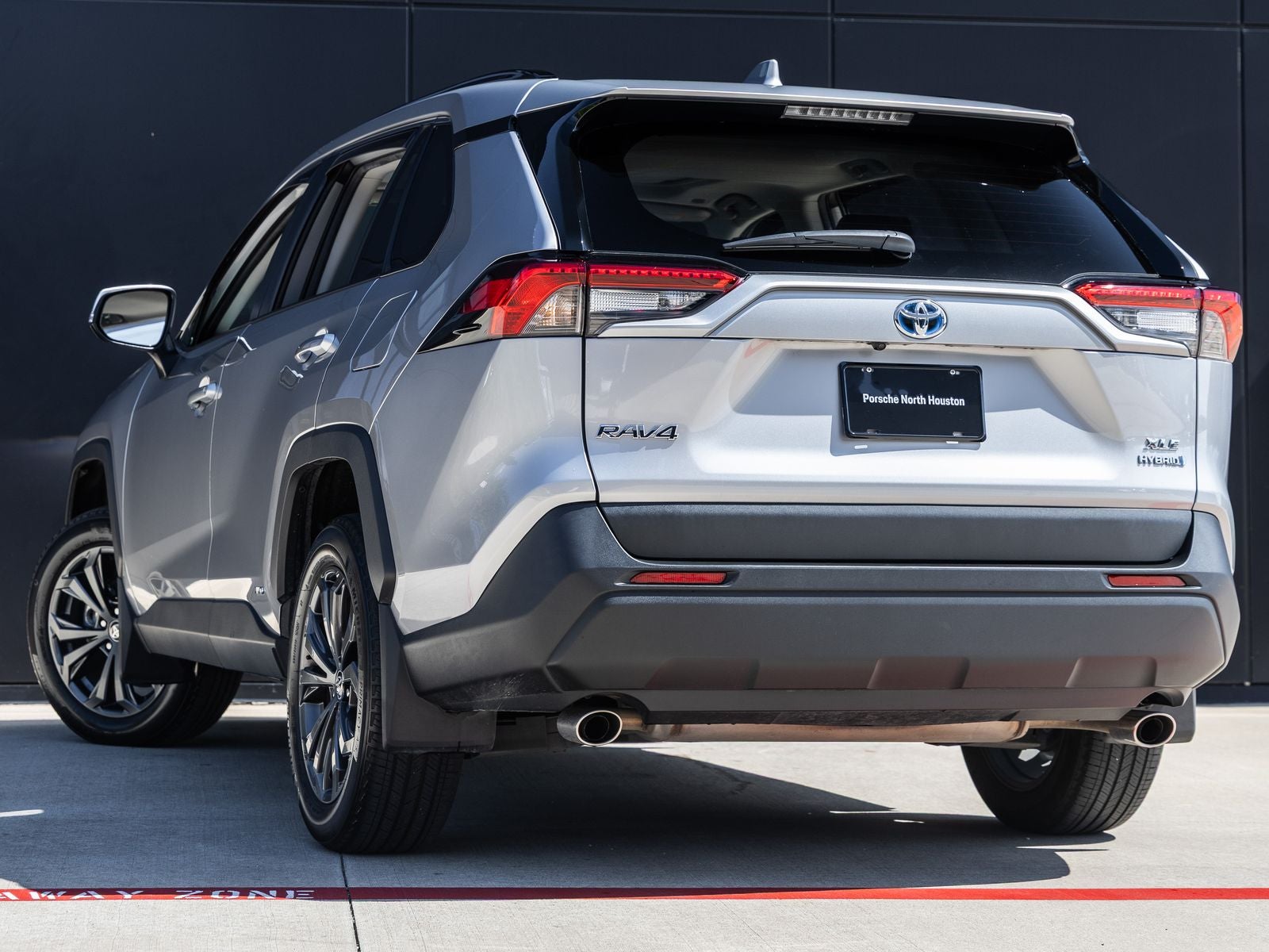 2023 Toyota RAV4 Hybrid XLE Premium