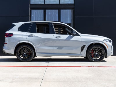 2025 BMW X5 M60i