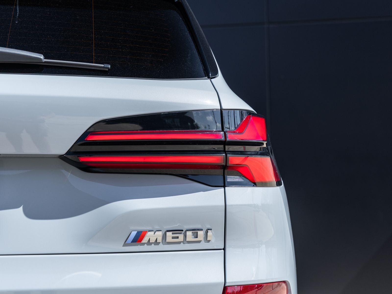2025 BMW X5 M60i