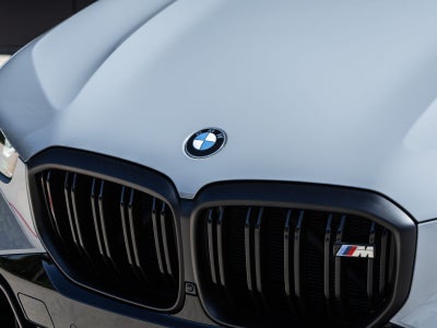 2025 BMW X5 M60i