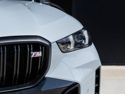 2025 BMW X5 M60i