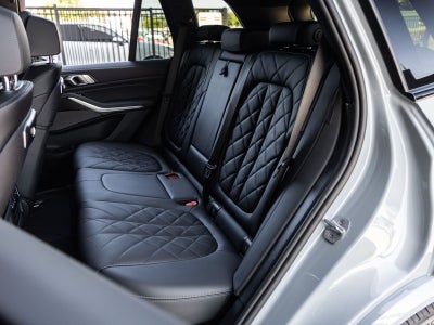 2025 BMW X5 M60i