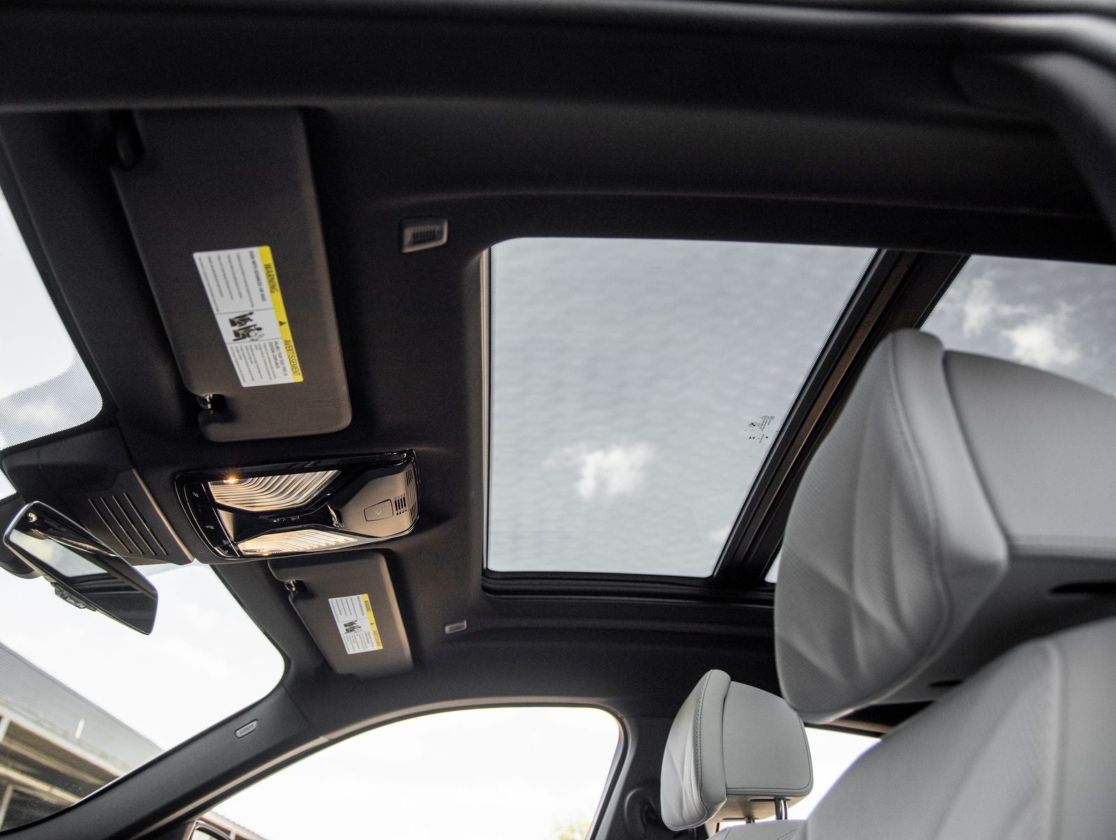 2025 BMW X6 xDrive40i