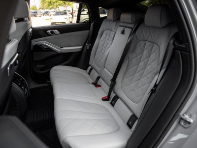 2025 BMW X6 xDrive40i