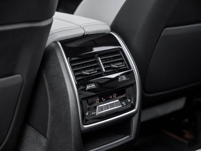 2025 BMW X6 xDrive40i