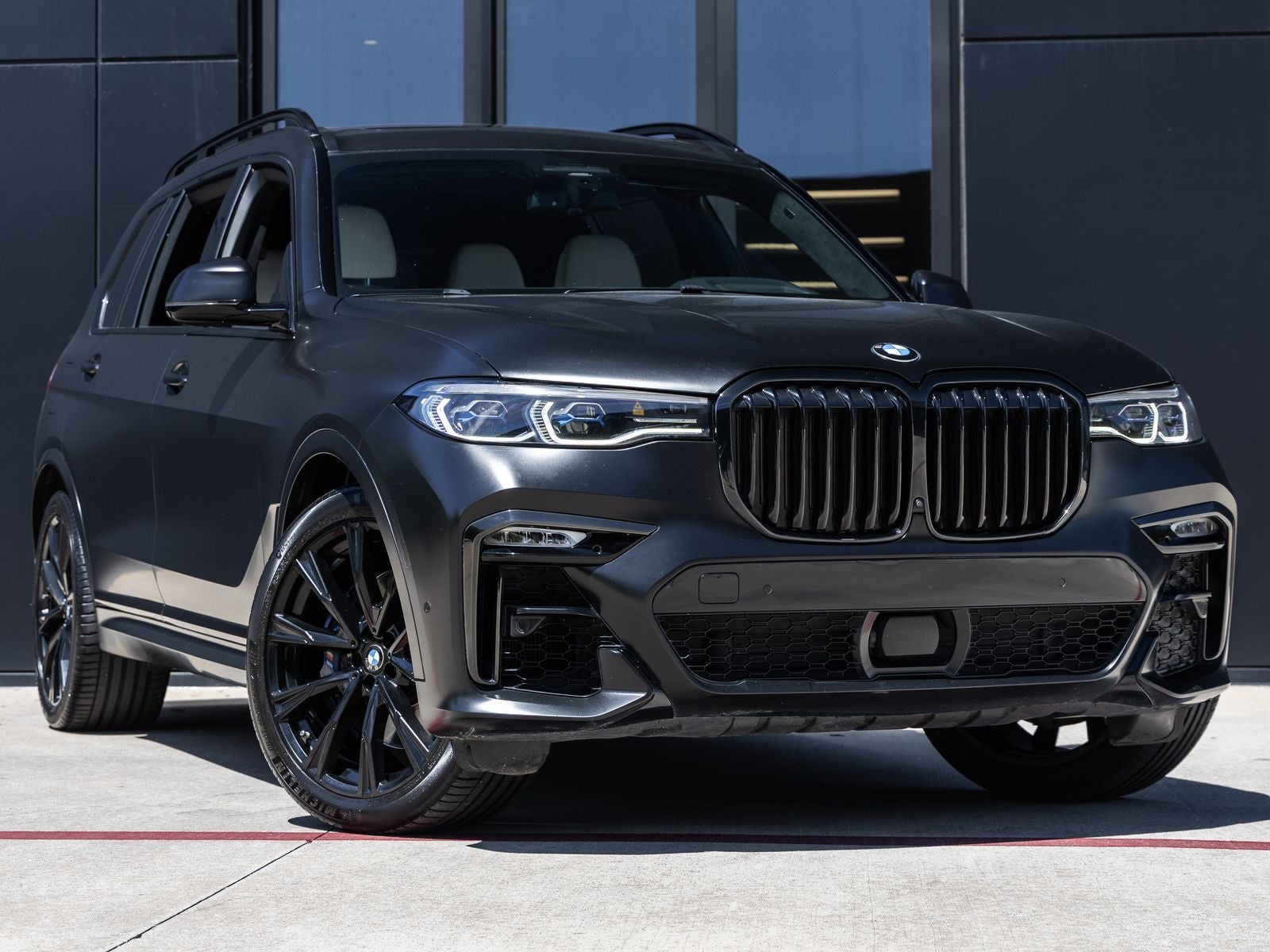 2021 BMW X7 M50i
