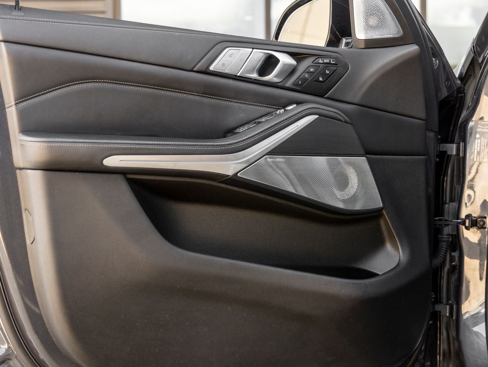 2020 BMW X7 M50i
