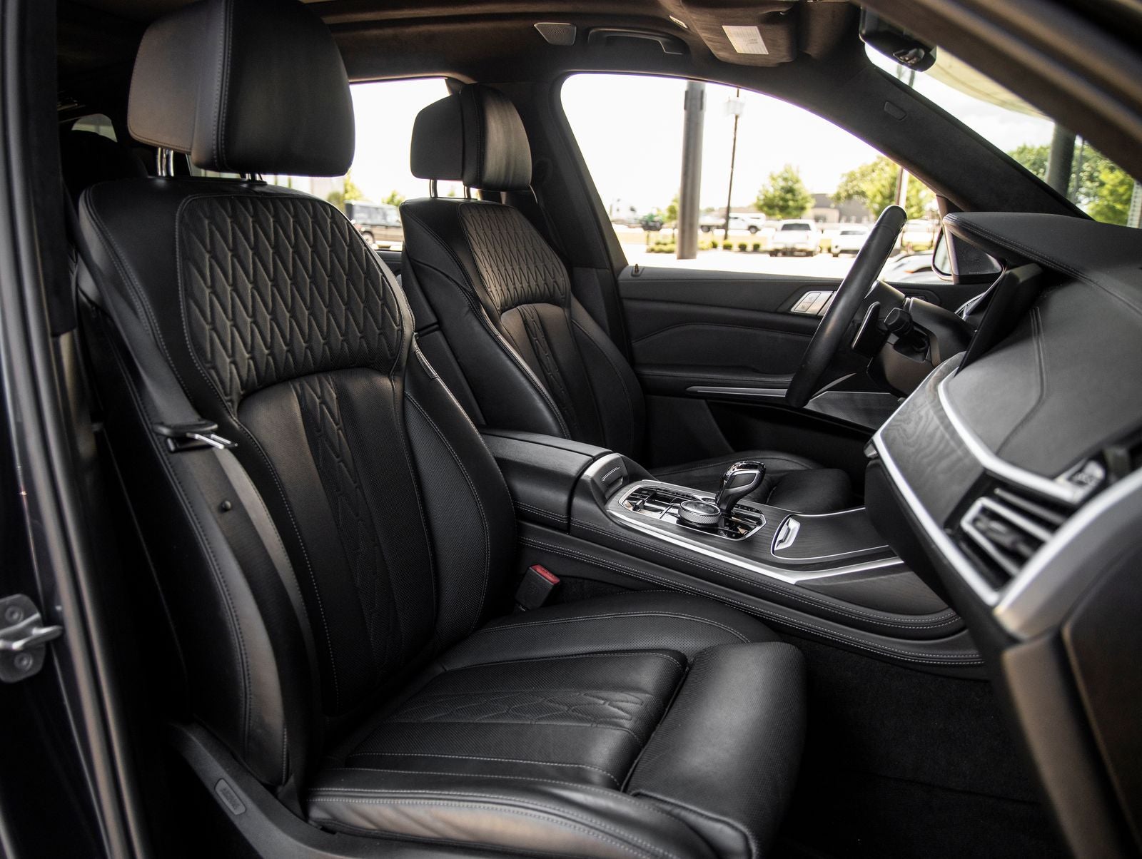 2020 BMW X7 M50i