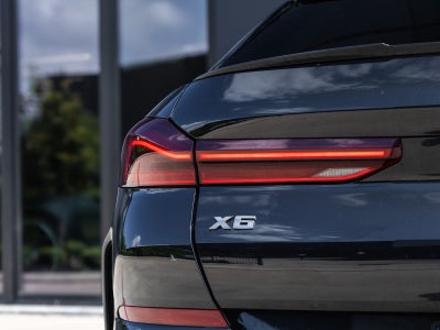 2021 BMW X6 M50i