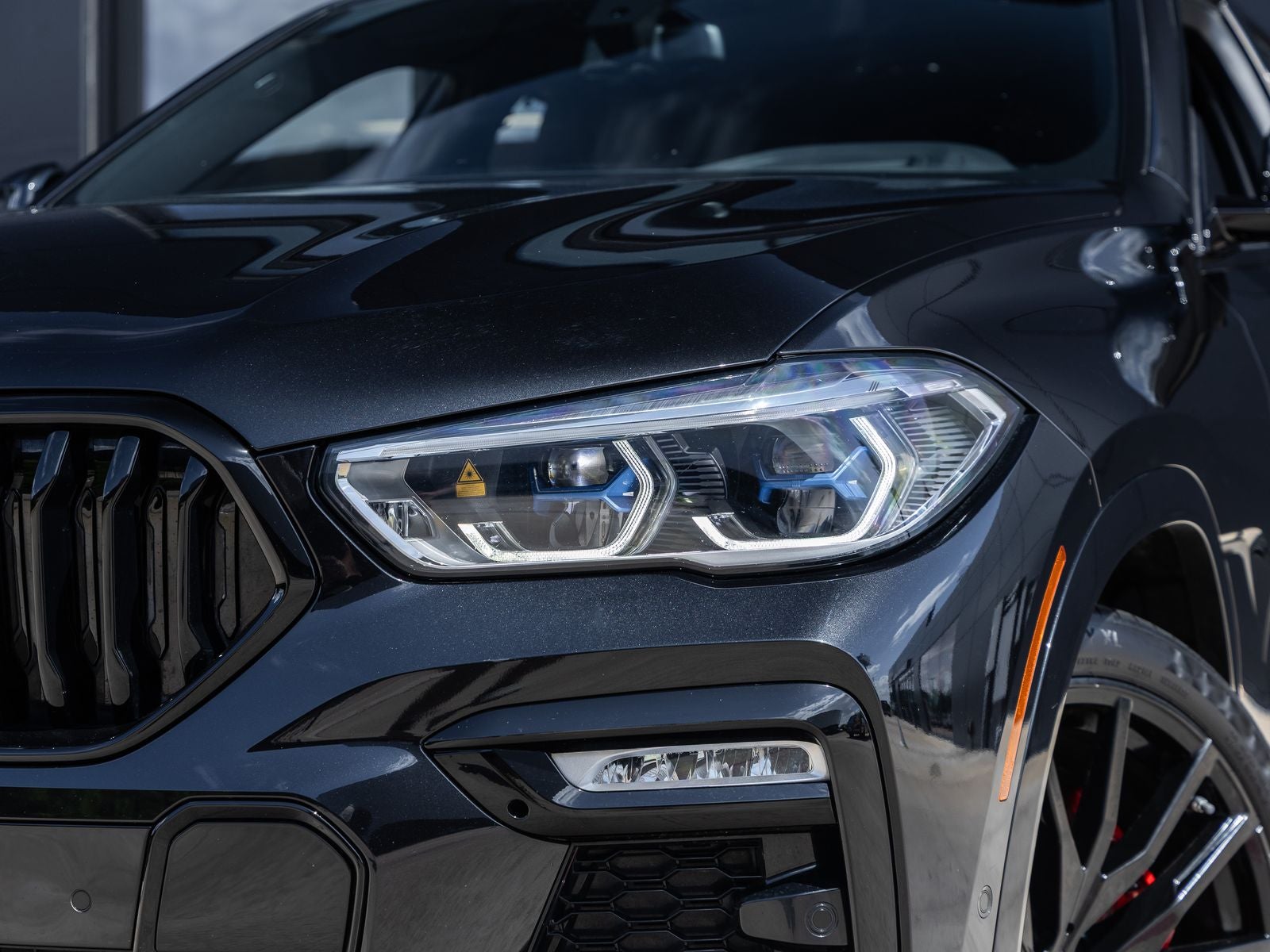2021 BMW X6 M50i