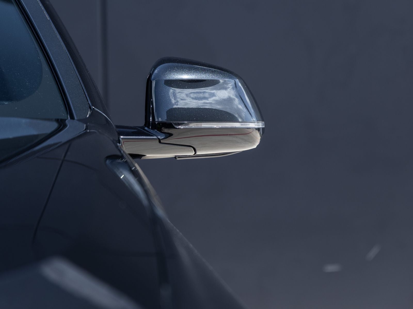 2021 BMW X6 M50i