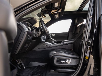 2021 BMW X6 M50i