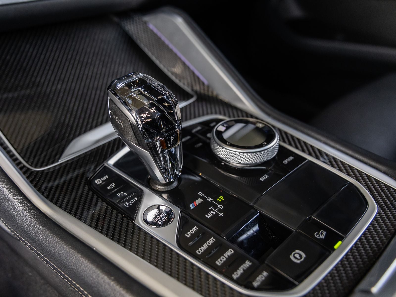2021 BMW X6 M50i